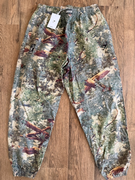 Gymshark Pants - Gymshark Camouflage Print Joggers - Oversized M